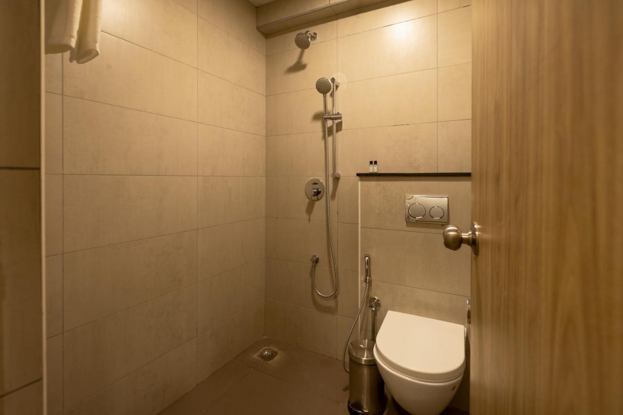 Olive Hotel Indiranagar 100Ft Road By Embassy Group Бенґалуру Екстер'єр фото
