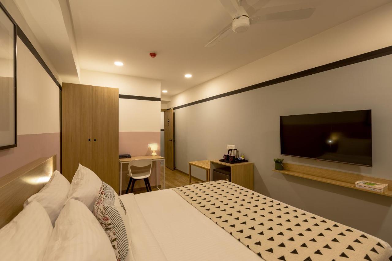 Olive Hotel Indiranagar 100Ft Road By Embassy Group Бенґалуру Екстер'єр фото